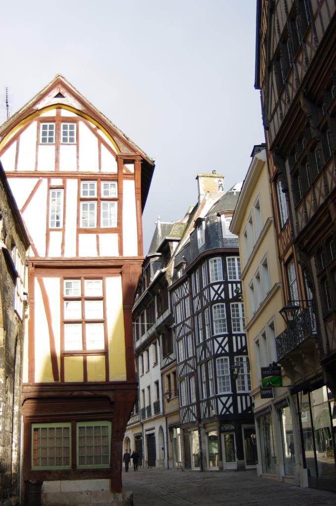 Rue derrière la cathédrale de Rouen